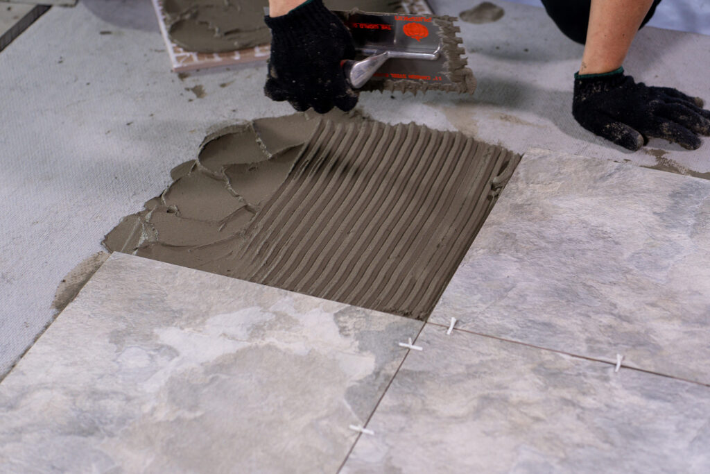 Lát Gạch Trên Tấm Cemboard